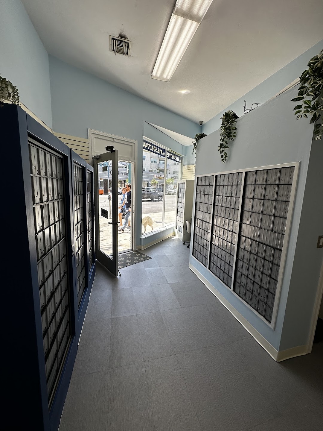 El storefront NOHO fi 5062 Lankershim Blvd, North Hollywood, CA